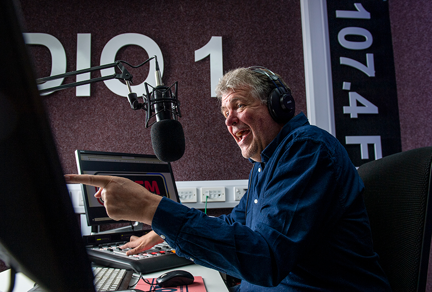 107FM Pete Mills