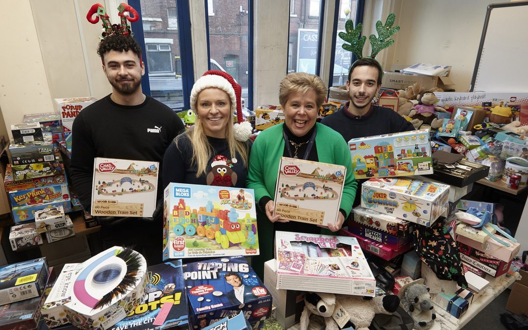 Christmas on track as Siemens Mobility brings festive cheer to families in Goole